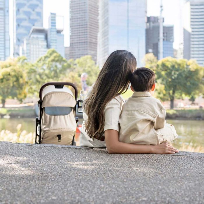 Прогулочная коляска BRITAX-ROMER FLYLITE Carbon Black