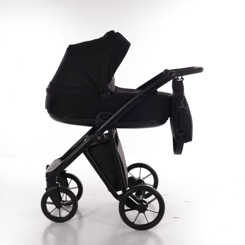 Коляска 2 в 1 Junama Smart Black 04
