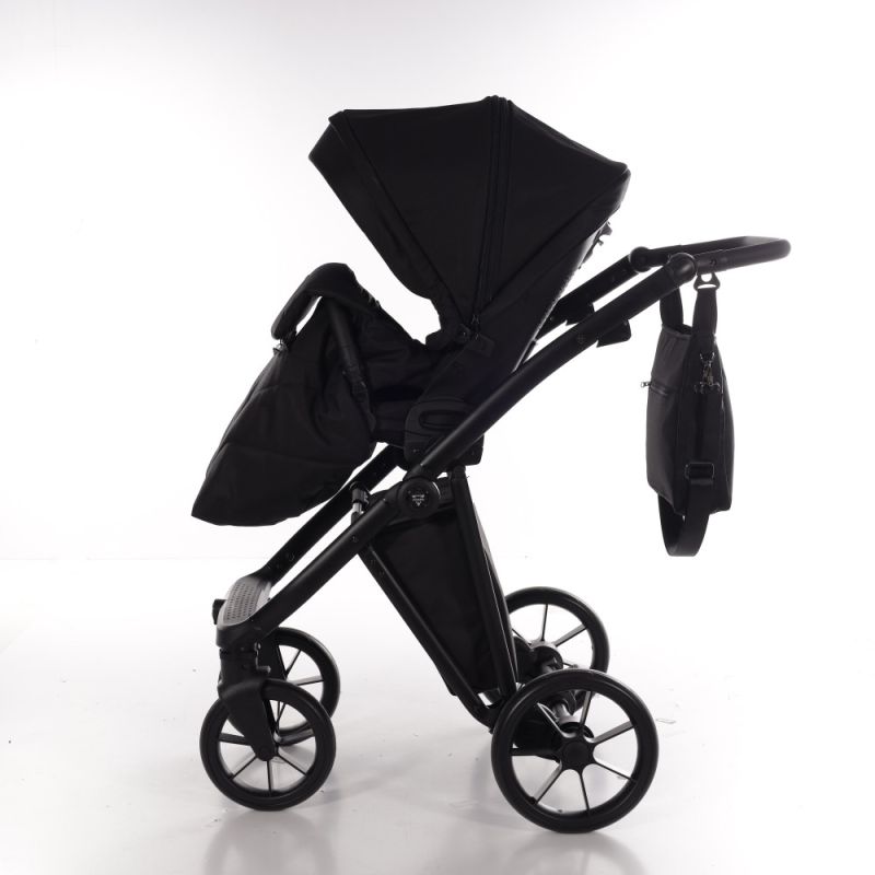 Коляска 2 в 1 Junama Smart Black 04