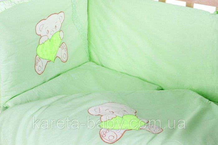 Дитяче ліжко Qvatro Ellite AE-08 аплікація салатовий (ведмедик сидить із салатовим серцем)