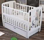 Кровать Babyroom Жирафик маятник, ящик, откидной бок DJMYO-3  бук белый