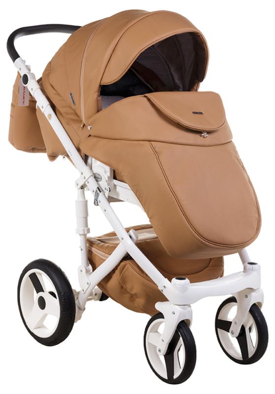 Коляска 2 в 1 Adamex Monte Deluxe Carbon кожа 100% 56S-B карамельный (белый карбон и рама)
