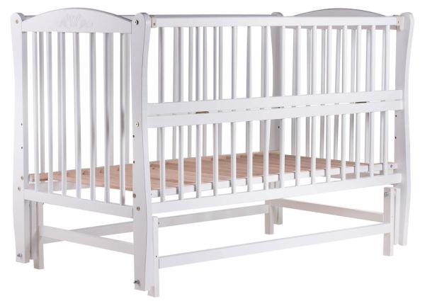 Кровать Babyroom Елит резьба, маятник, откидной бок DER-6  бук белый Кровать Babyroom Елит резьба, маятник, откидной бок DER-6  бук белый