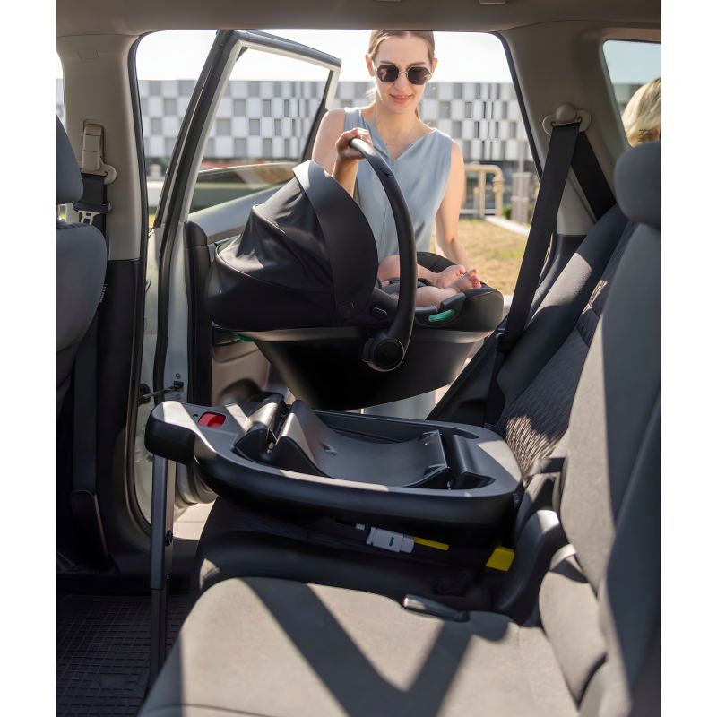Автокресло CARRELLO Nova CRL-16101/3 Black Line i-Size 40-87см