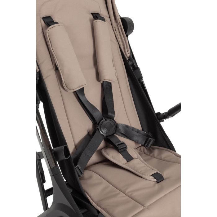 Коляска прогулочная CARRELLO Nova CRL-5524 Vinyl Black