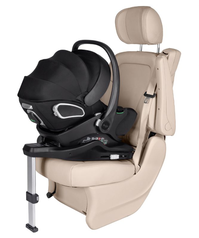 Автокресло CARRELLO Vega CRL-14101 Absolute Black i-Size 40-87см ISOFIX