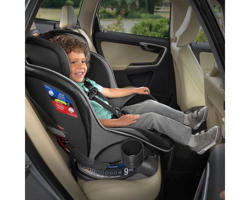 Автокресло Chicco NextFit Zip Max Air, группа 0+/1/2/3