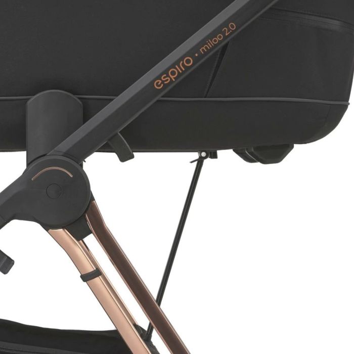 Коляска 2 в 1 Espiro Miloo 2.0 310 Diamond Black