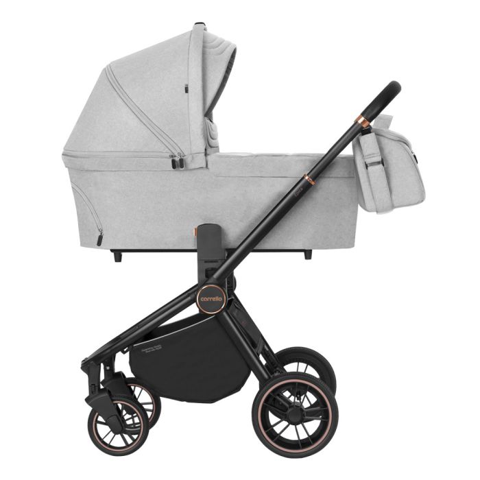 Коляска 2 в 1 CARRELLO Epica CRL-8510/1 Silver Grey +дождевик черная рама