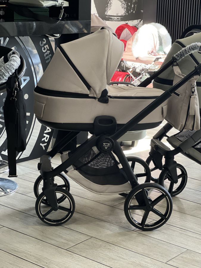 Коляска 2 в 1 Junama Smart Mami Beige 02