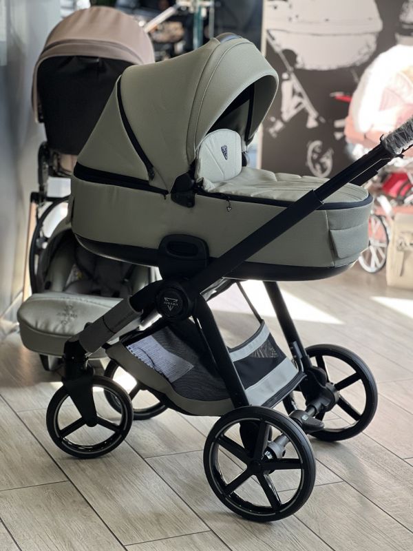 Коляска 2 в 1 Junama Smart Mami Green 03